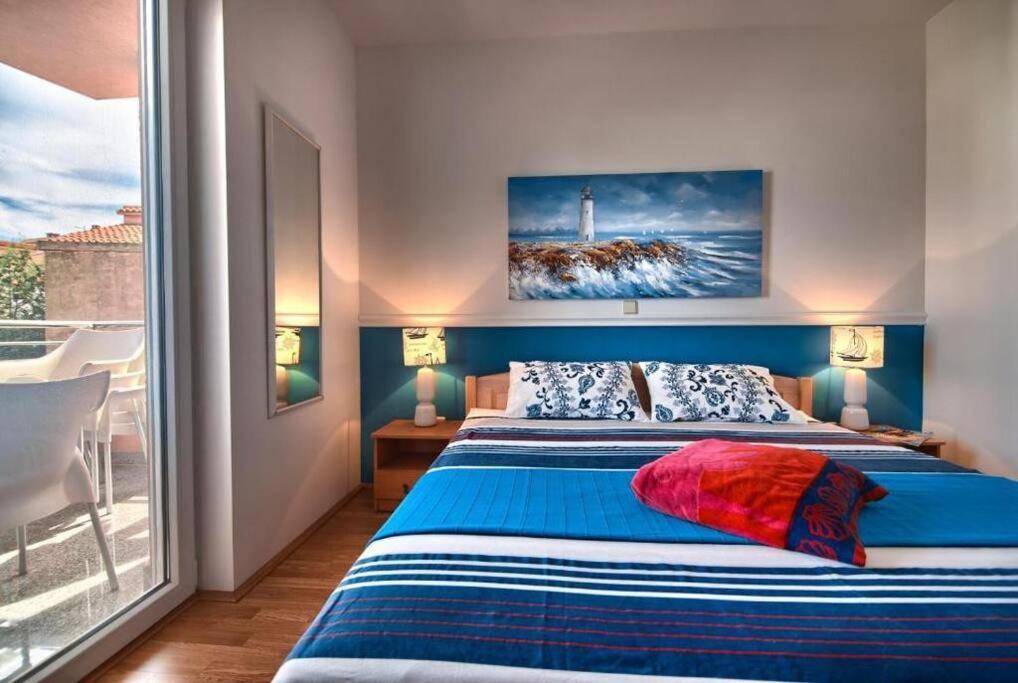 Two Olives, Free Parking, Close To Beaches & Park Apartmán